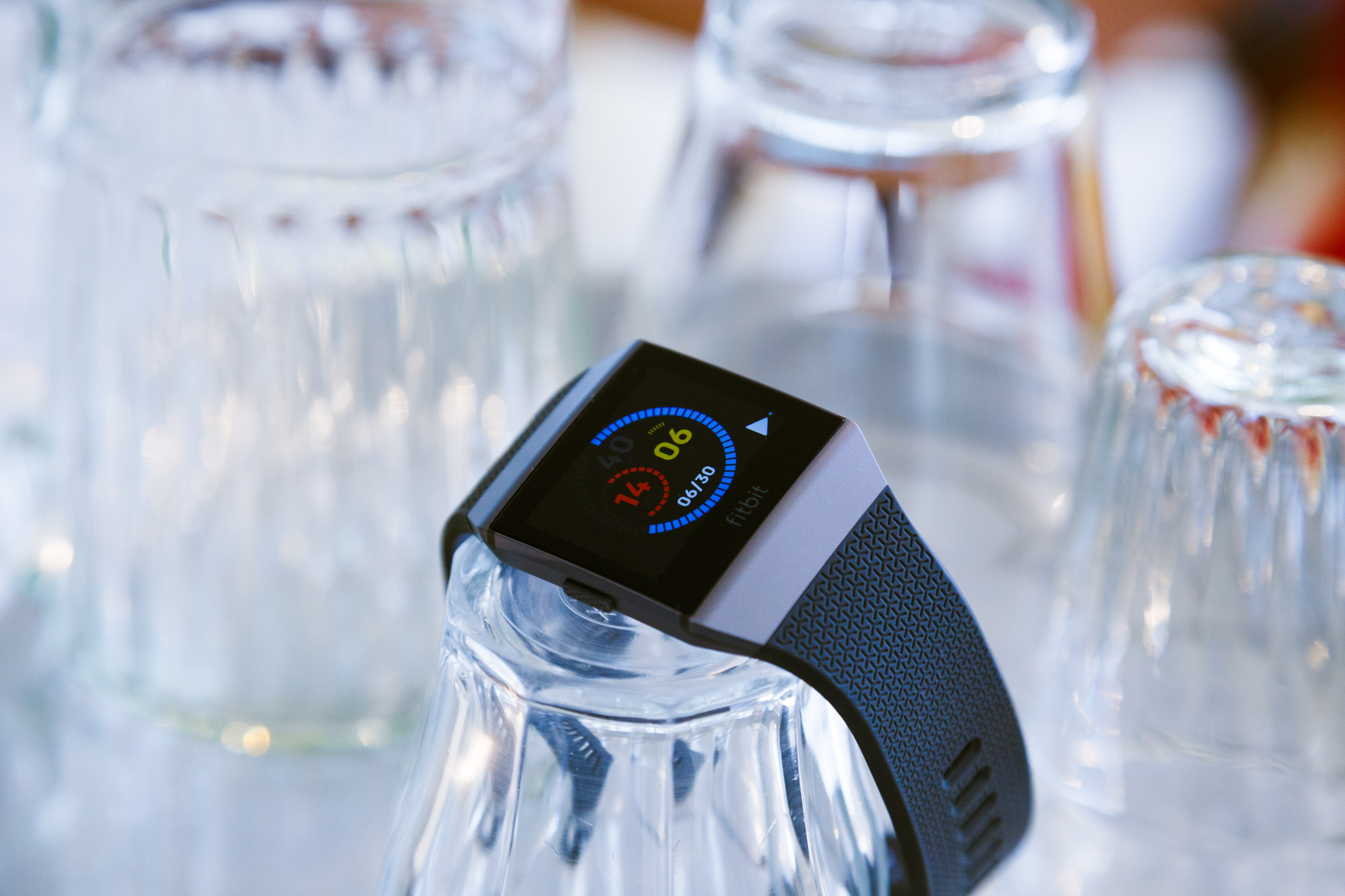 スマートバンド Fitbitの 純正バンド がapple Watch並に オシャレ になっている件 活動量計 Imyme English