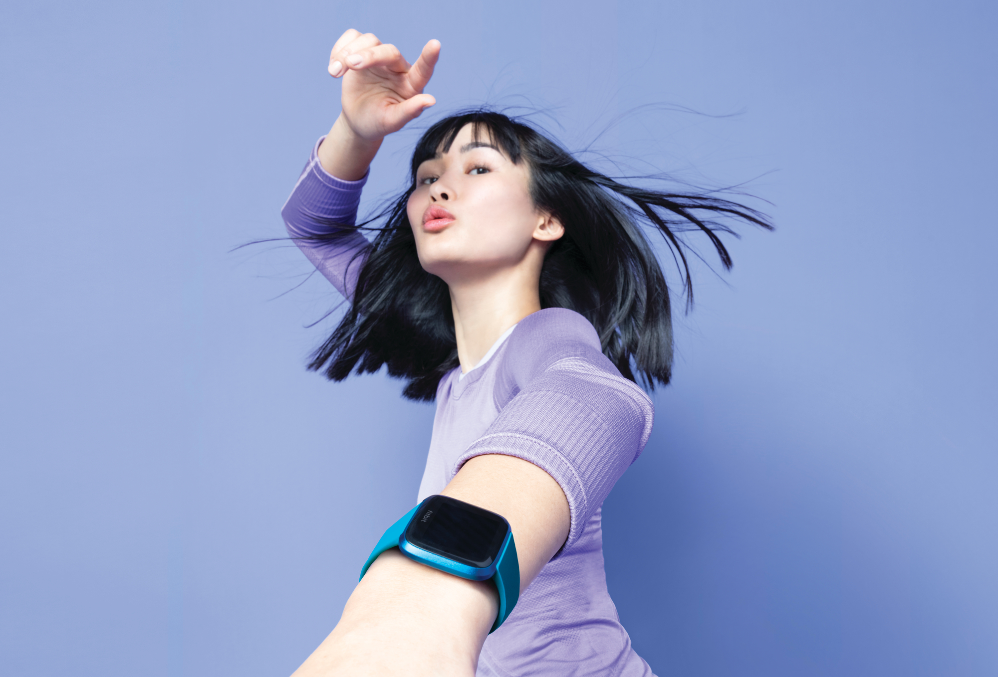 lilac fitbit versa lite