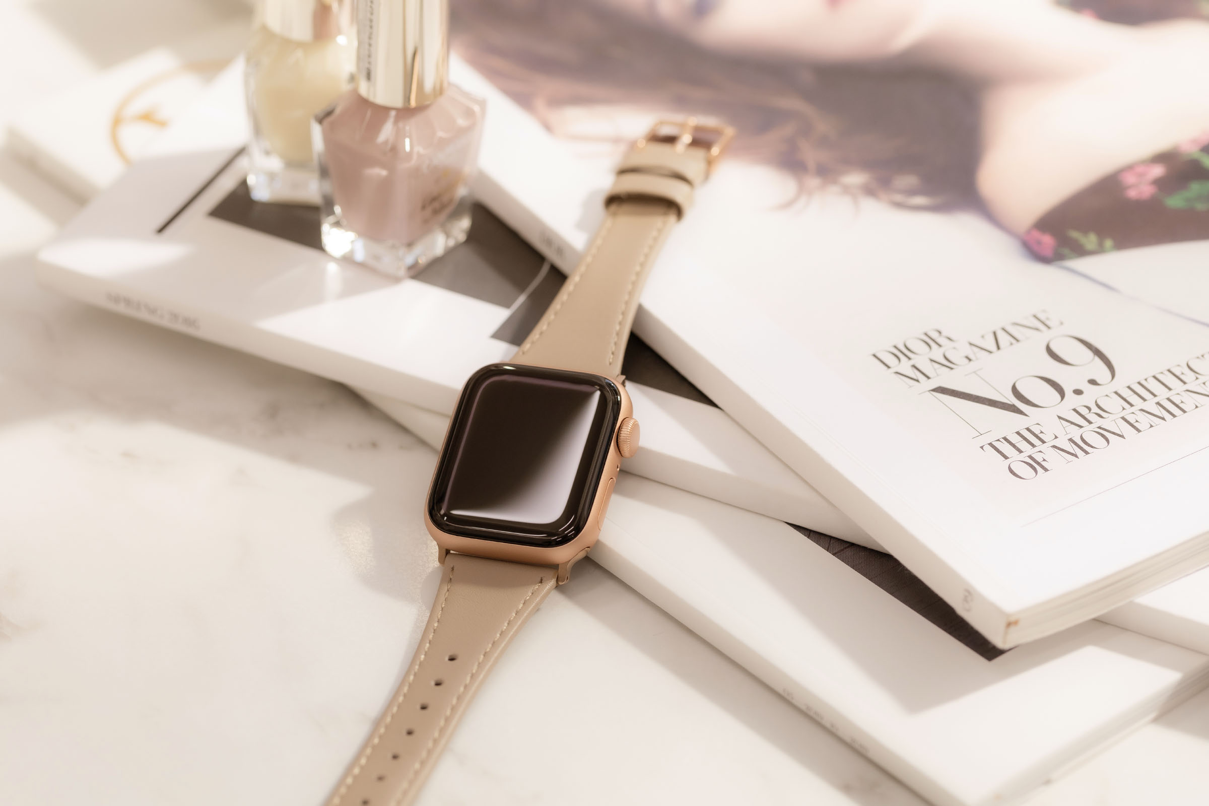 オシャレな女性向けApple Watchバンド25選！流行中の「くすみカラー