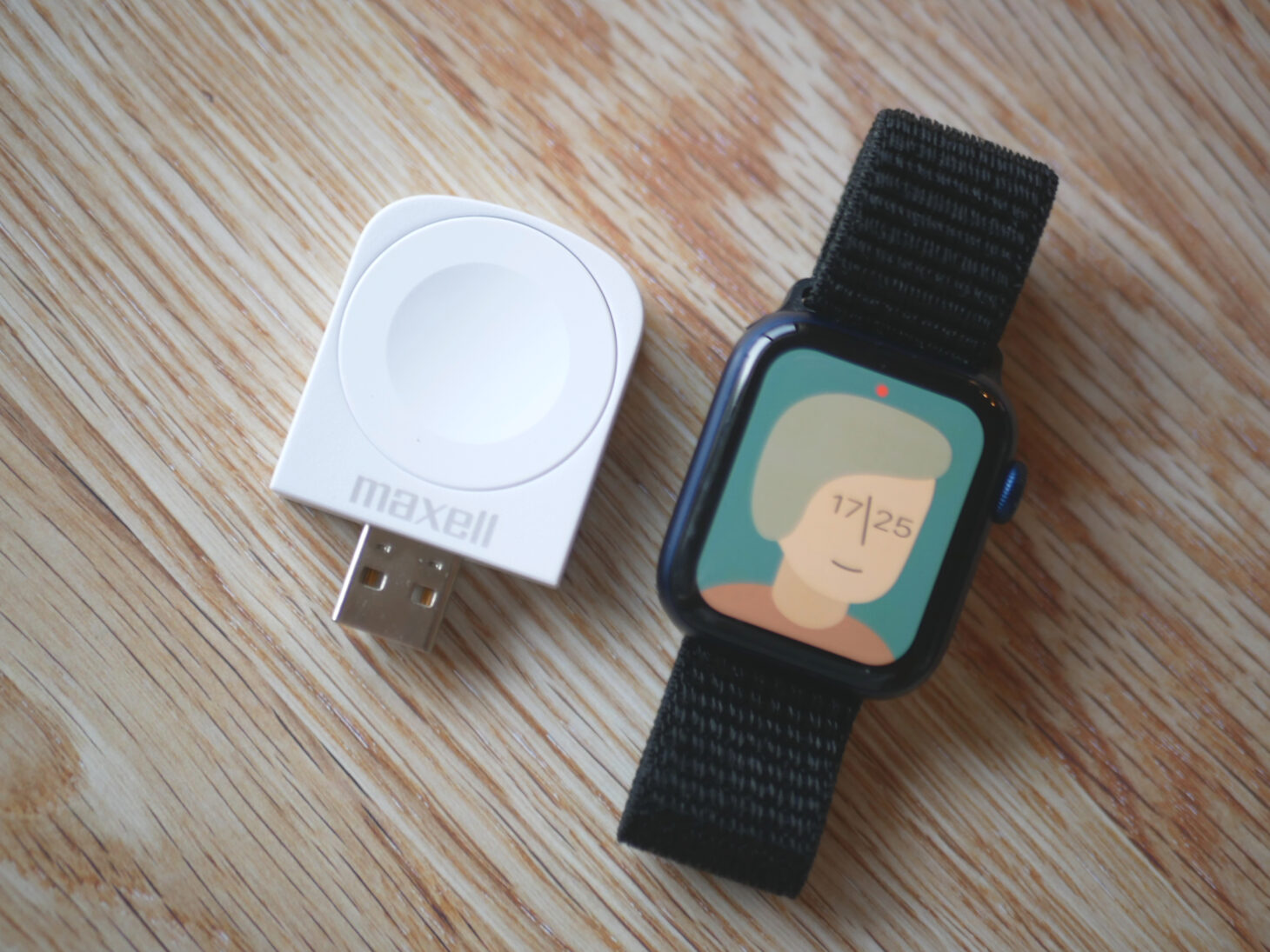 Apple Watchのコンパクト充電器おすすめ5選。持ち運び＆外出先での充電に便利！ | スマートウォッチライフ