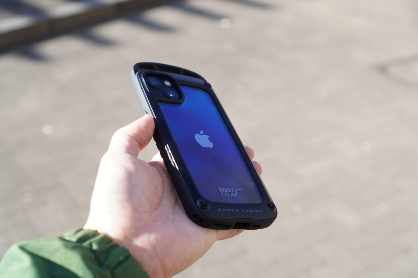ROOT CO.のiPhone 13対応ケース使用レビュー。タウンユースでもオシャレな耐衝撃ケース！ - Smart Watch Life