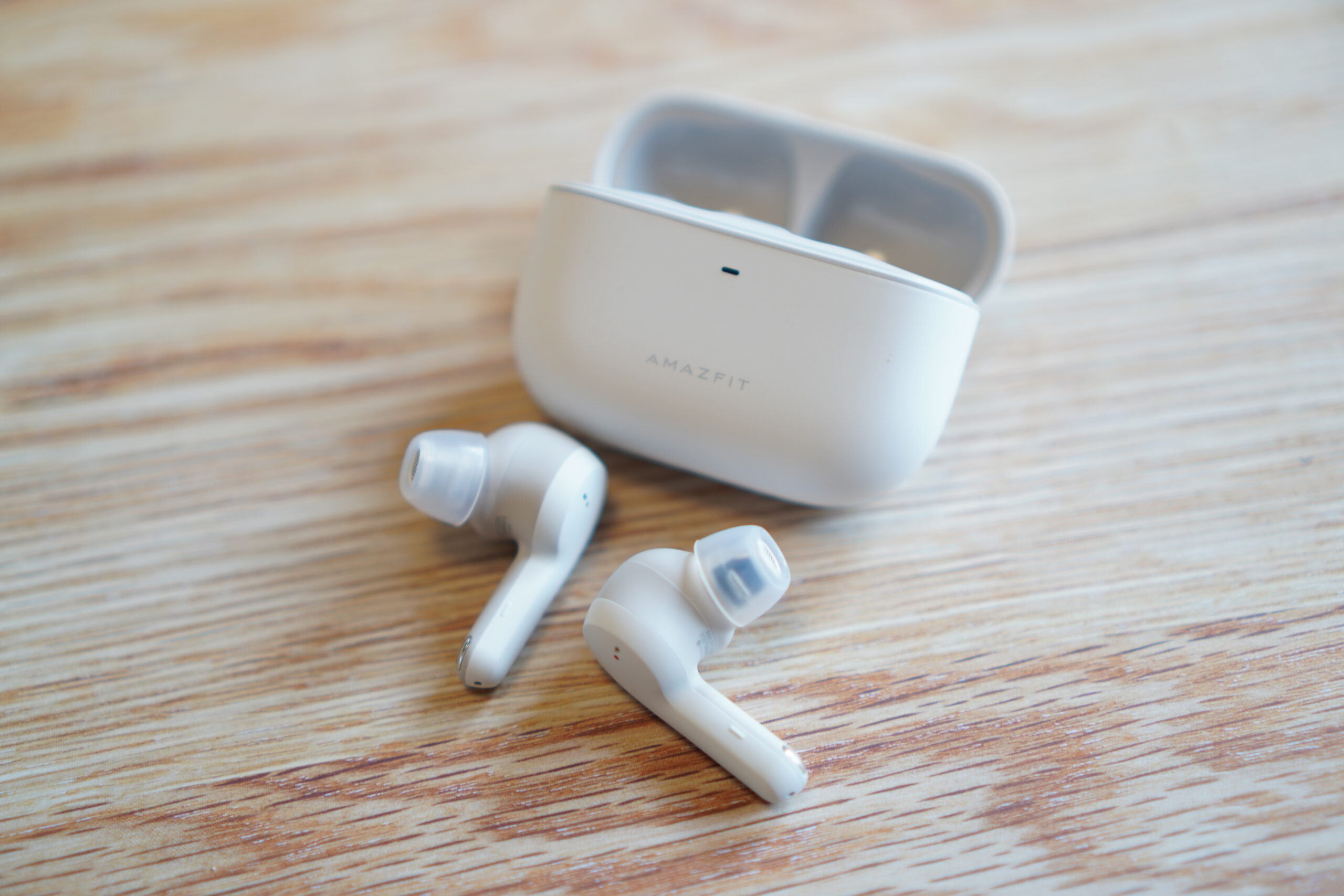 心拍計測＆スマホ首予防もできるイヤホン！『Amazfit PowerBuds Pro