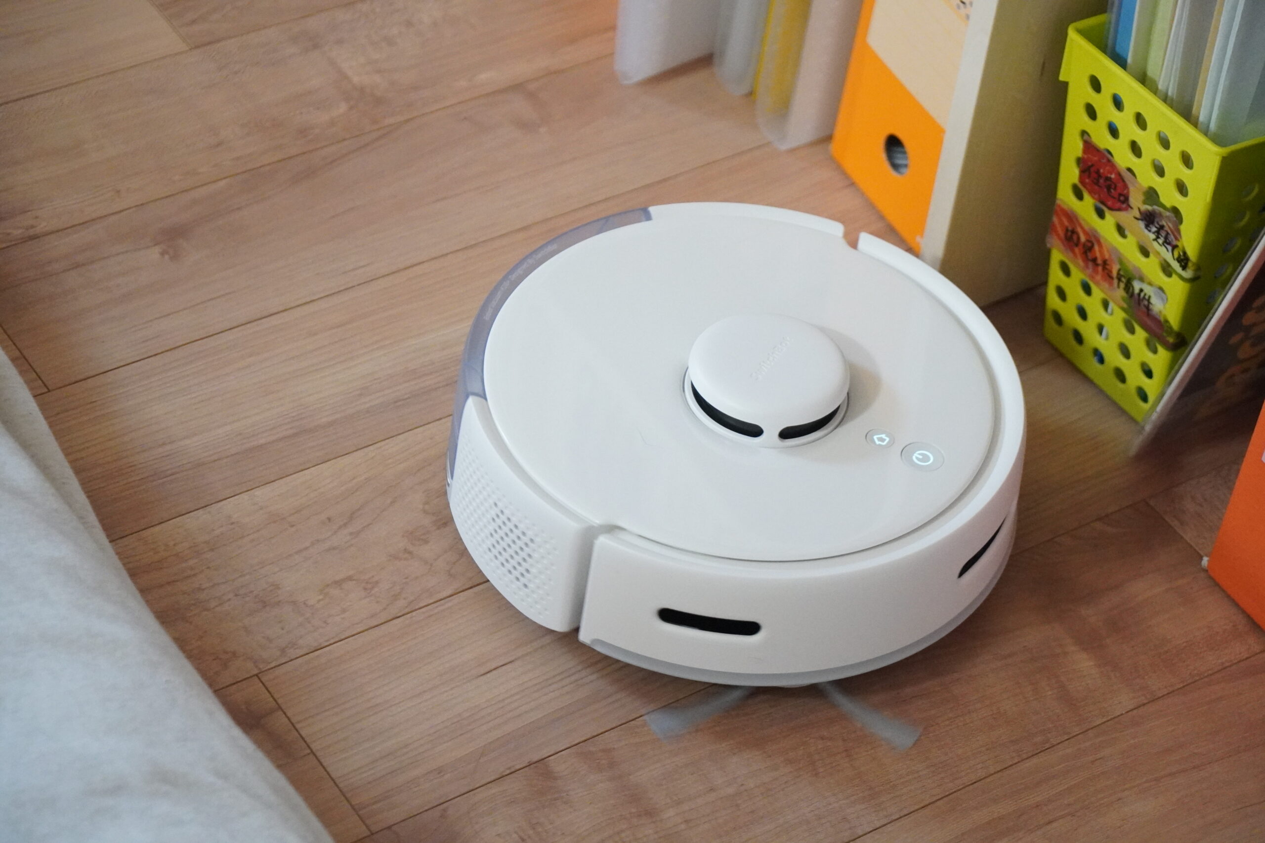 SwitchBotのロボット掃除機の実機写真