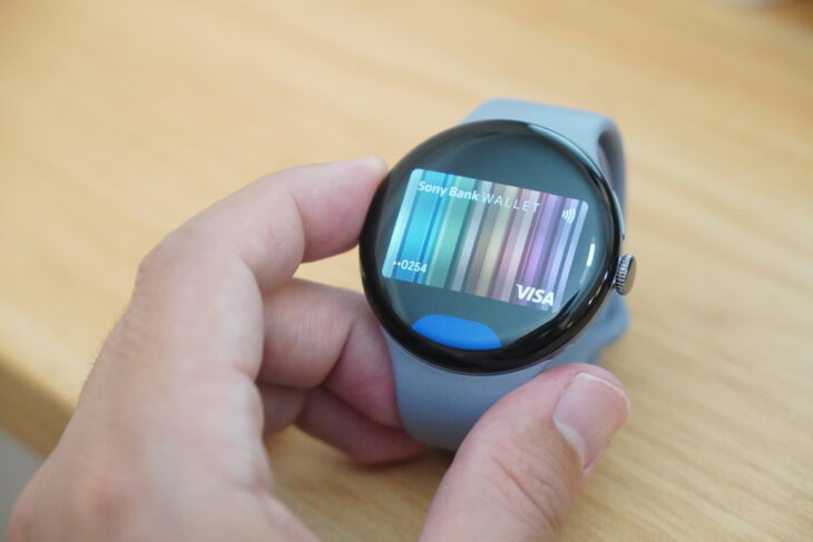 Google Pixel Watch 4 Suica対応 Google Pixel Watch 4 Suica 改札利用イメージ