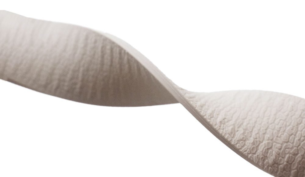 SINNIS 全面マグネットシリコンバンドをApple Watchに装着したイメージ