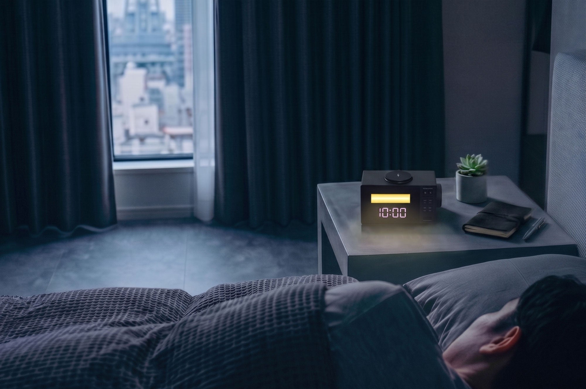 MaGdget WakeUp Clockのウェイクアップ機能、アラームの10分前から光が徐々に明るくなる様子
