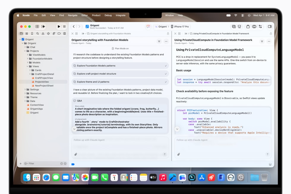 MacBook ProにXcode 27のコーディングウインドウが表示され、エージェントによるコード変更やキャンバスが映っている様子
