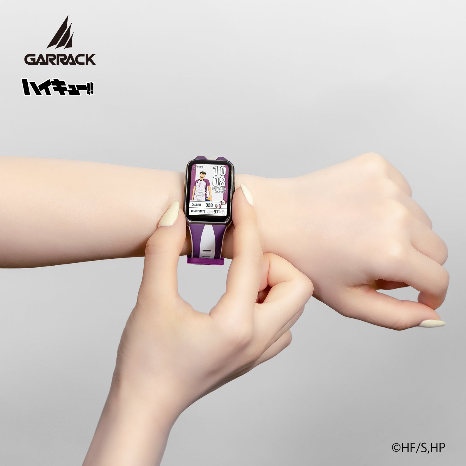 GARRACK ハイキュー!! スマートウォッチを手首に装着したイメージ。軽量でスリムなデザイン