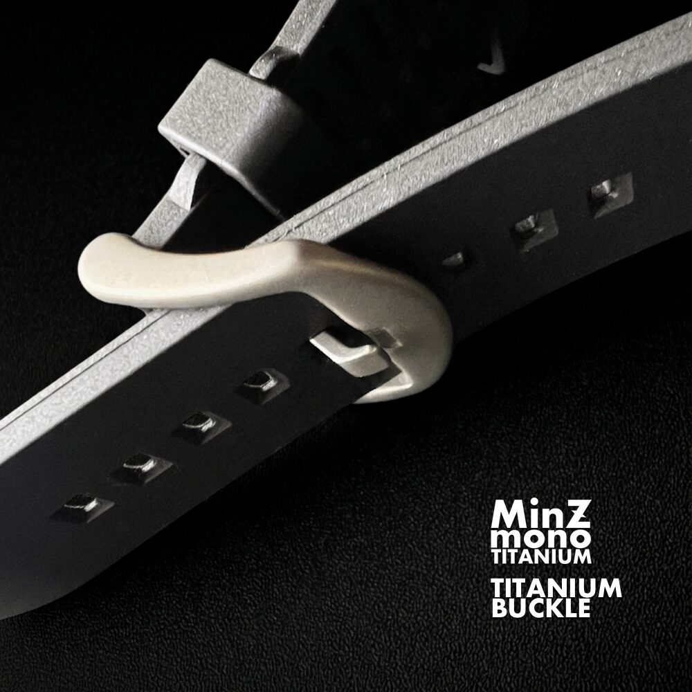 MinZ FKM mono TITANIUM のバックル尾錠とFKMバンド穴部分のディテール