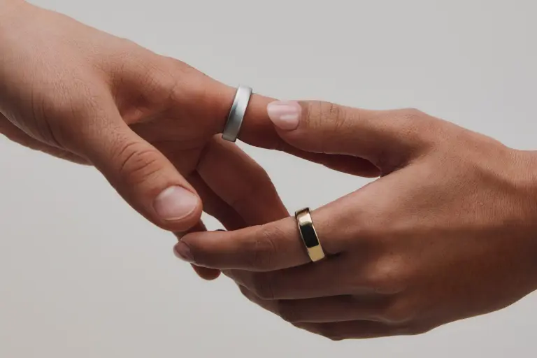 Oura Ring 5 スマートリングの製品ビジュアル