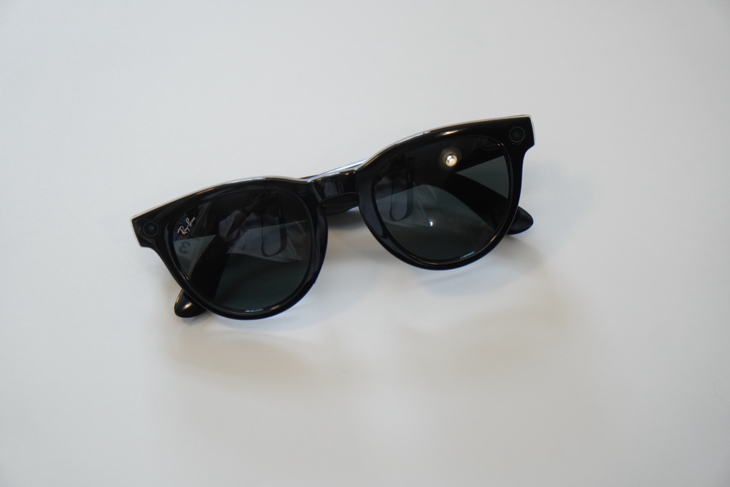 Ray-Ban Meta Headliner（Appleの競合スマートグラスとして言及される代表モデル）