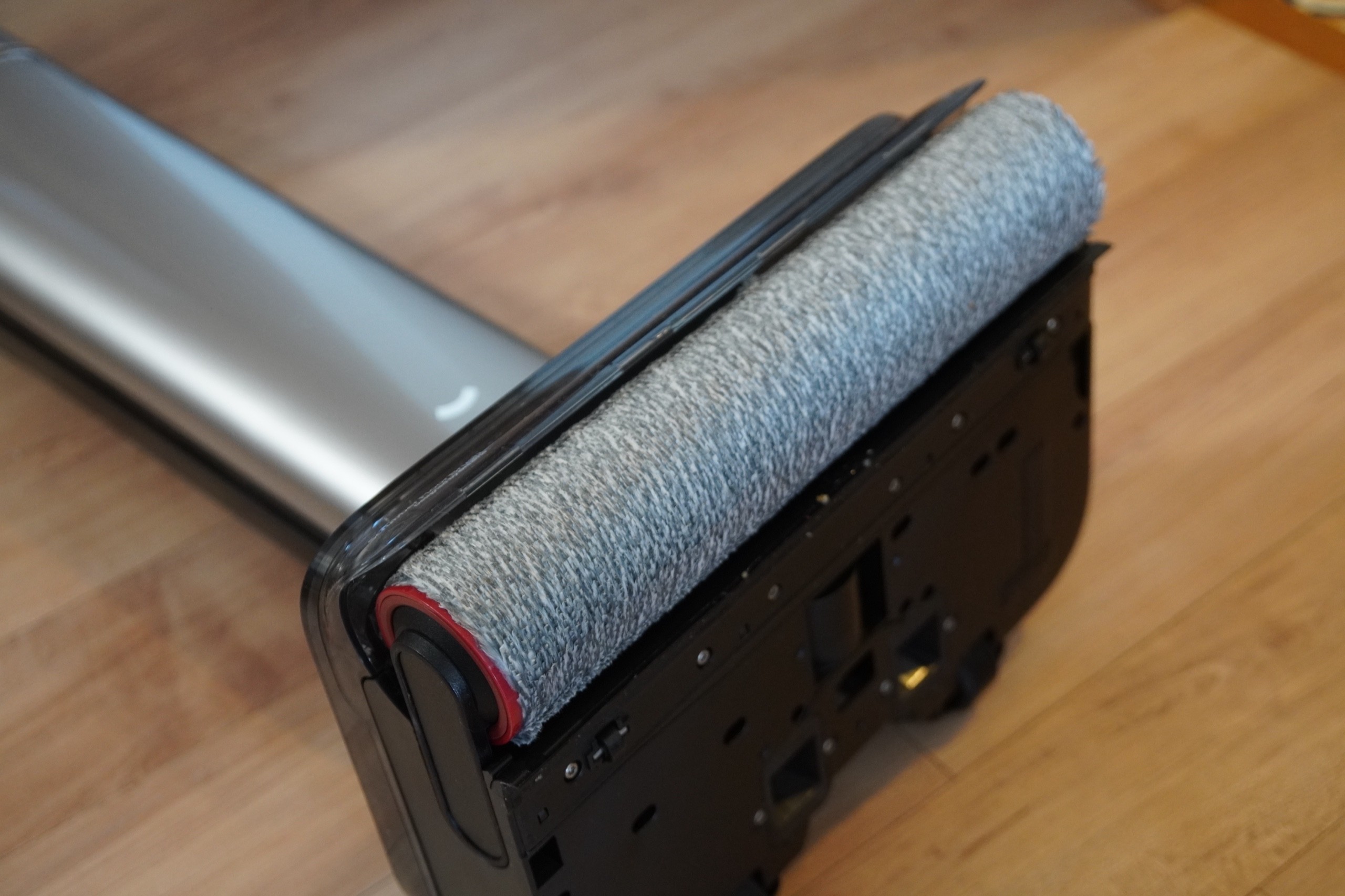 Dreame T16の床用ローラーブラシ