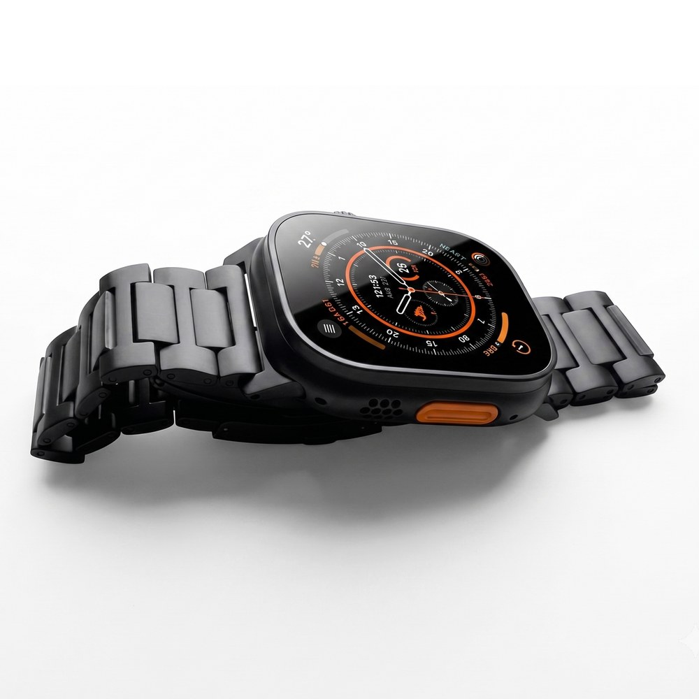 Apple Watch Ultraに装着したMinZ TITANIUM 26 ブラックの一体感あるシルエット