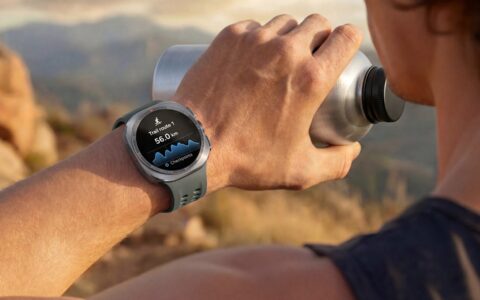 Galaxy Watch Ultra2は前モデルから何が進化した？ Watch Ultra(2025)と徹底比較