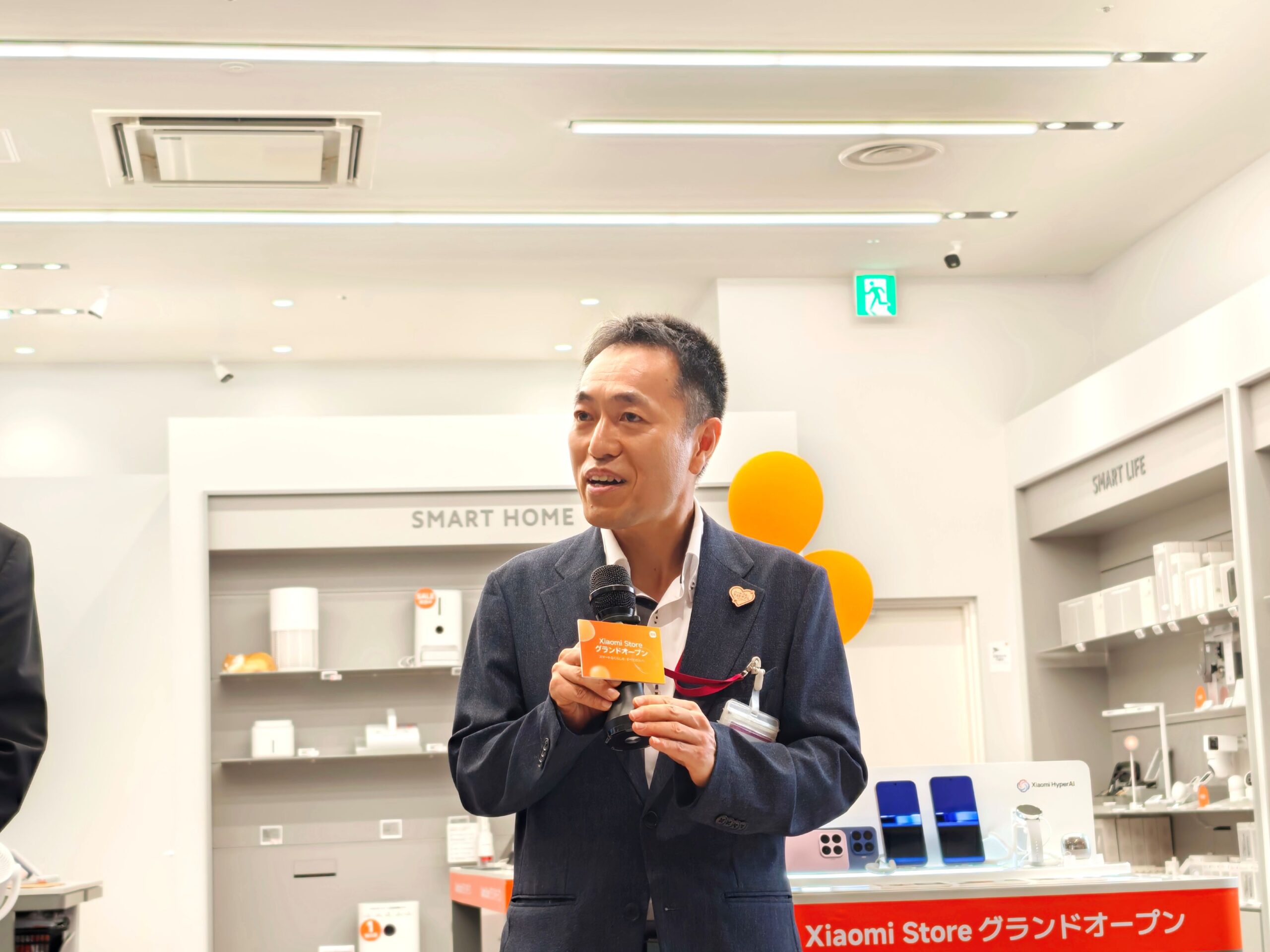 祝福のコメントを述べるイオンモール Nagoya Noritake Garden ゼネラルマネージャーの原田義夫氏