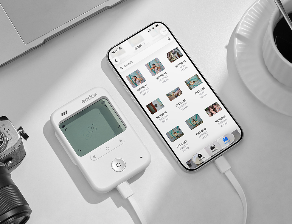 Type-Cケーブル1本でスマートフォンと接続し、撮影データを転送・共有できるGodox C100。