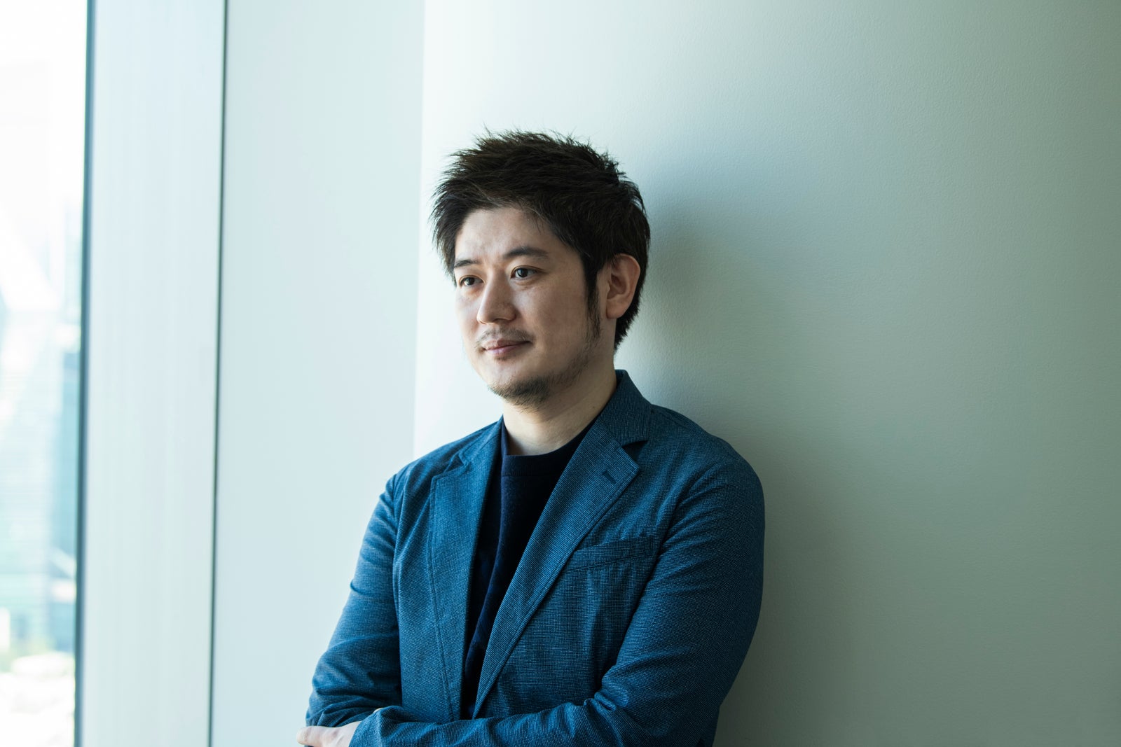 issin株式会社の代表取締役である程涛氏のポートレート。東京大学発ヘルスケアスタートアップを率いる
