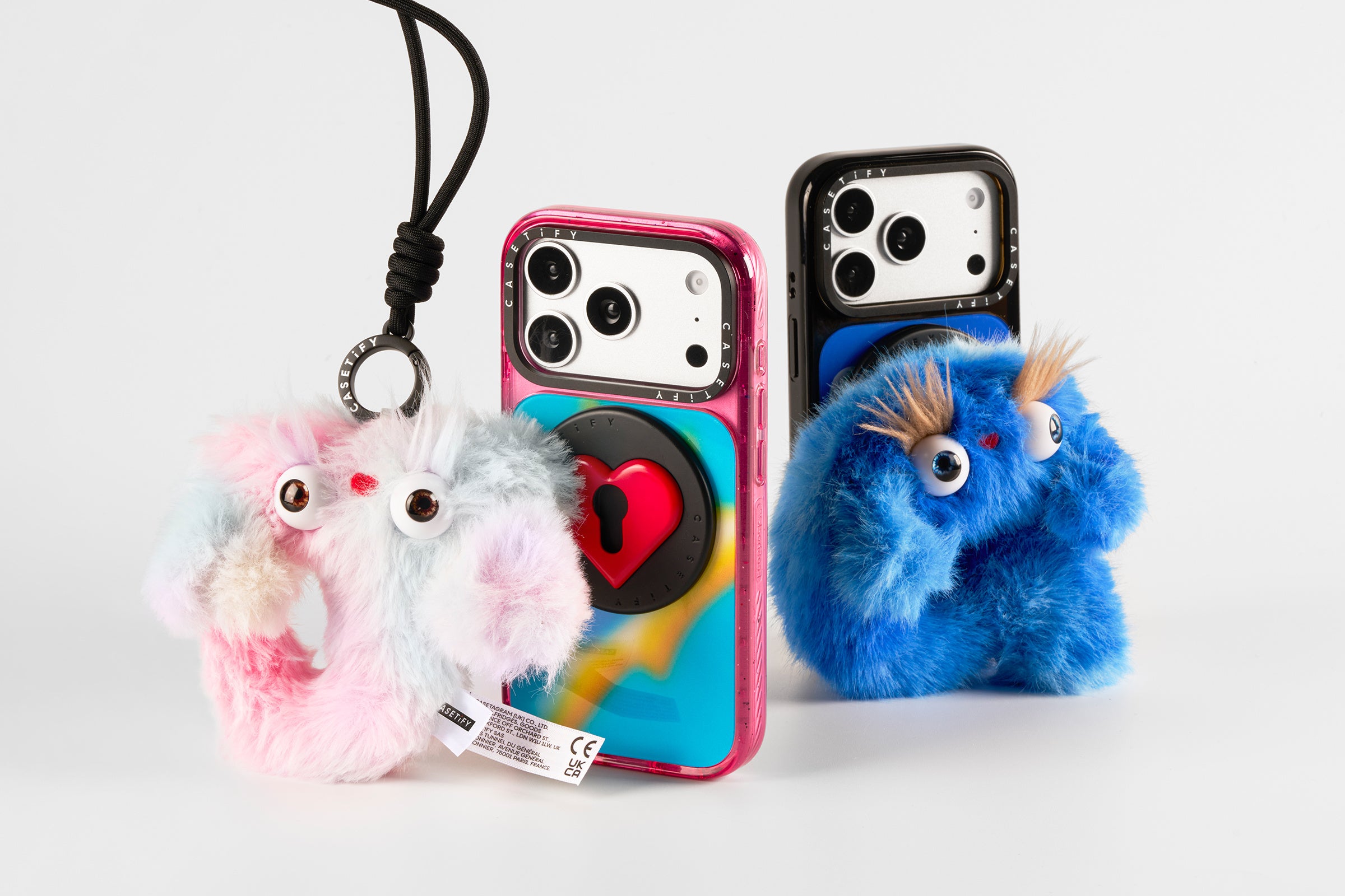 アクセサリーを付け替えられるCASETiFY Love Lockマグネット式アタッチメントシステム。