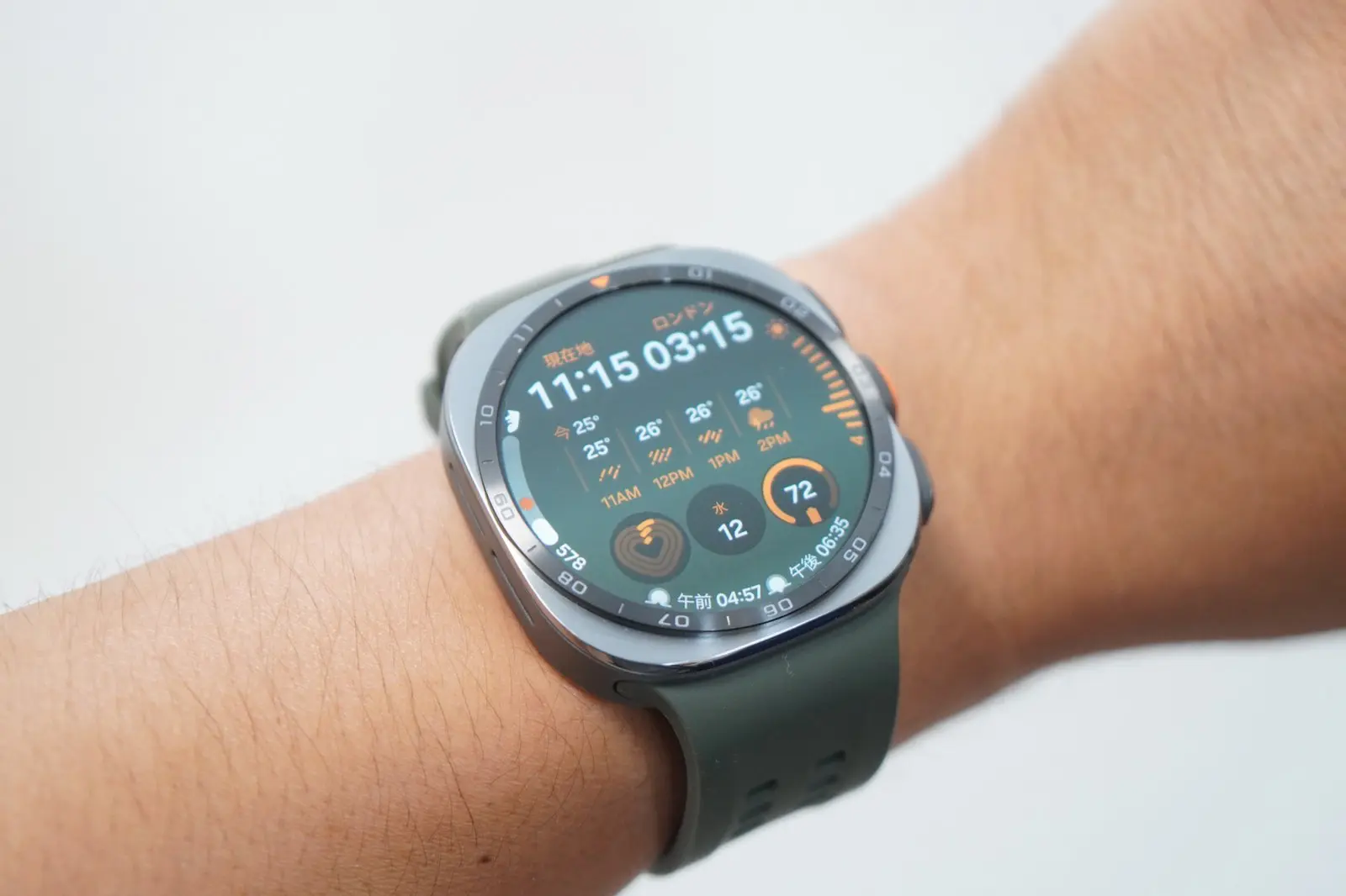 Galaxy Watch Ultra2 実機レビュー｜800mAh・最大80時間とダイビング対応、シリーズ最上位の実力を検証