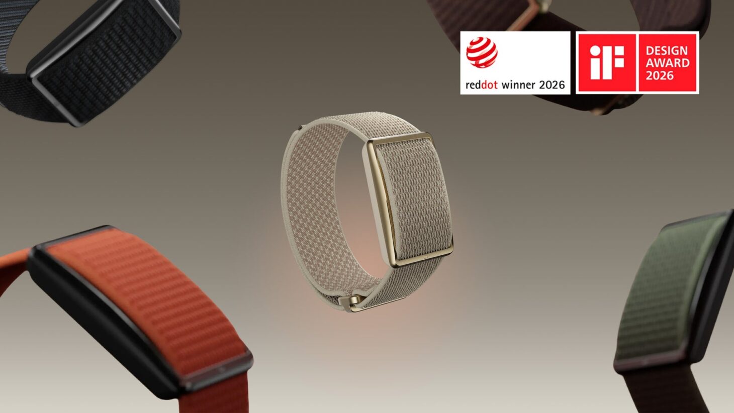 画面を持たないリスト型ヘルスケアバンドPOLAR Loopのブラック、ベージュ、オレンジ、グリーン、ブラウンの各カラーが宙に浮かぶように配置された製品画像。右上にreddot winner 2026とiF DESIGN AWARD 2026のロゴが添えられている