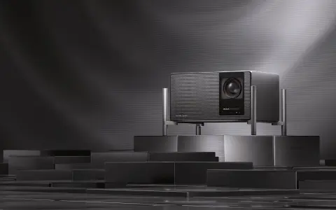 XGIMI、4Kホームプロジェクター「TITAN Noir」シリーズを9月中旬にMakuakeで先行販売｜ブランド初のデュアルアイリスで最大10,000:1のコントラスト