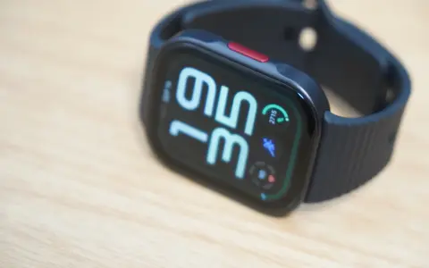【実機レビュー】REDMI Watch 6 Lite｜スマートウォッチ初心者の女性が使ってみた 7,980円でGPS内蔵・1.96インチAMOLEDの実力