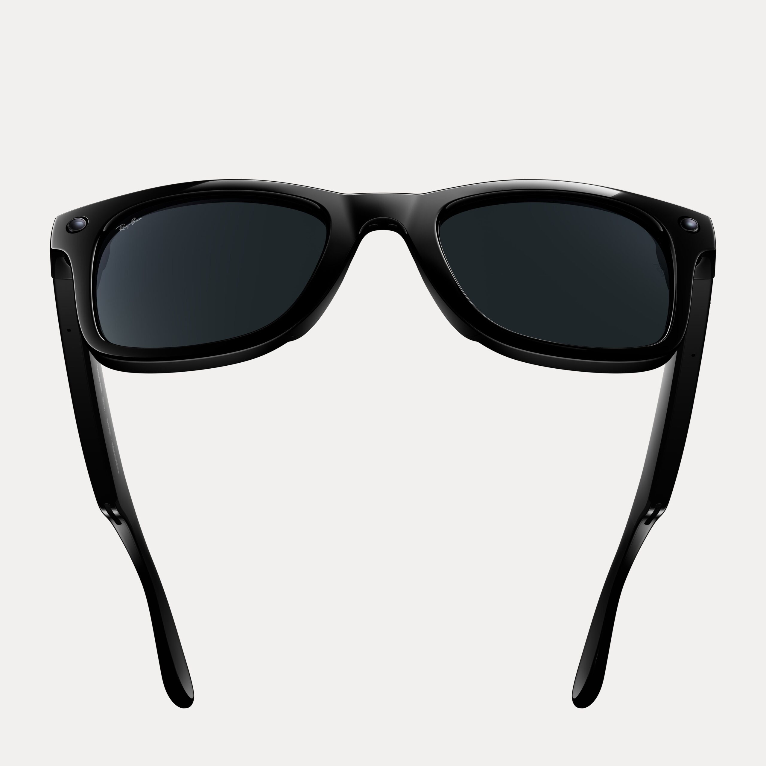 Ray-Ban Meta(Gen 3)Wayfarerの製品写真。定番のウェイファーラー型フレーム