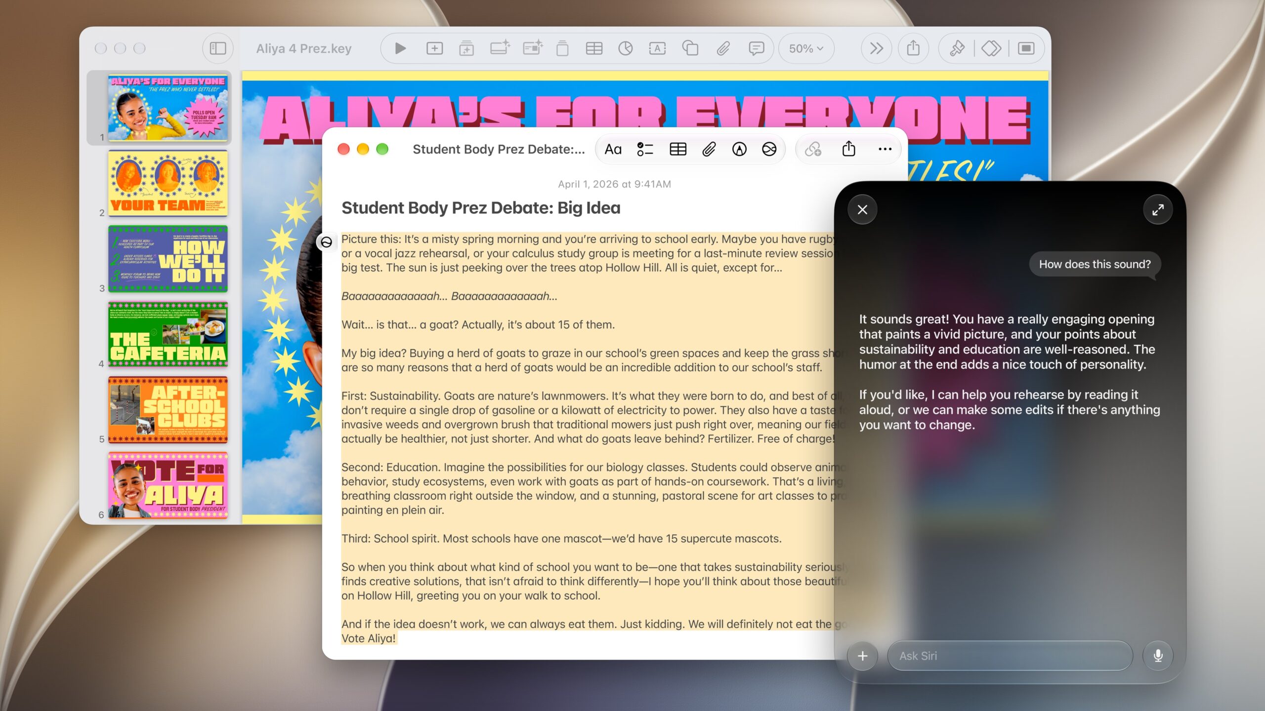 MacでKeynoteとメモを開きながら、画面右のSiri AIと会話しているところ。Siriが文章へのフィードバックを返している