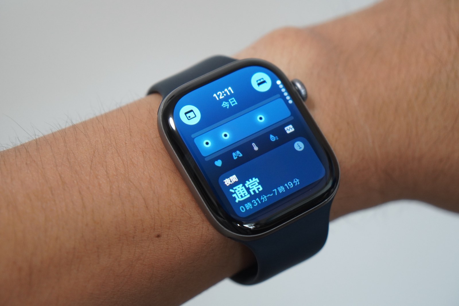Apple Watch Series 12の夜間バイタル。通常と表示されている