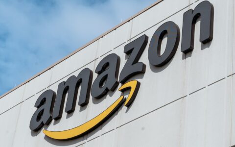 Amazon Bee Frontierが米国で発売｜会話を要約するAIウェアラブルは74.99ドル 日本発売の案内なし【海外ニュース】