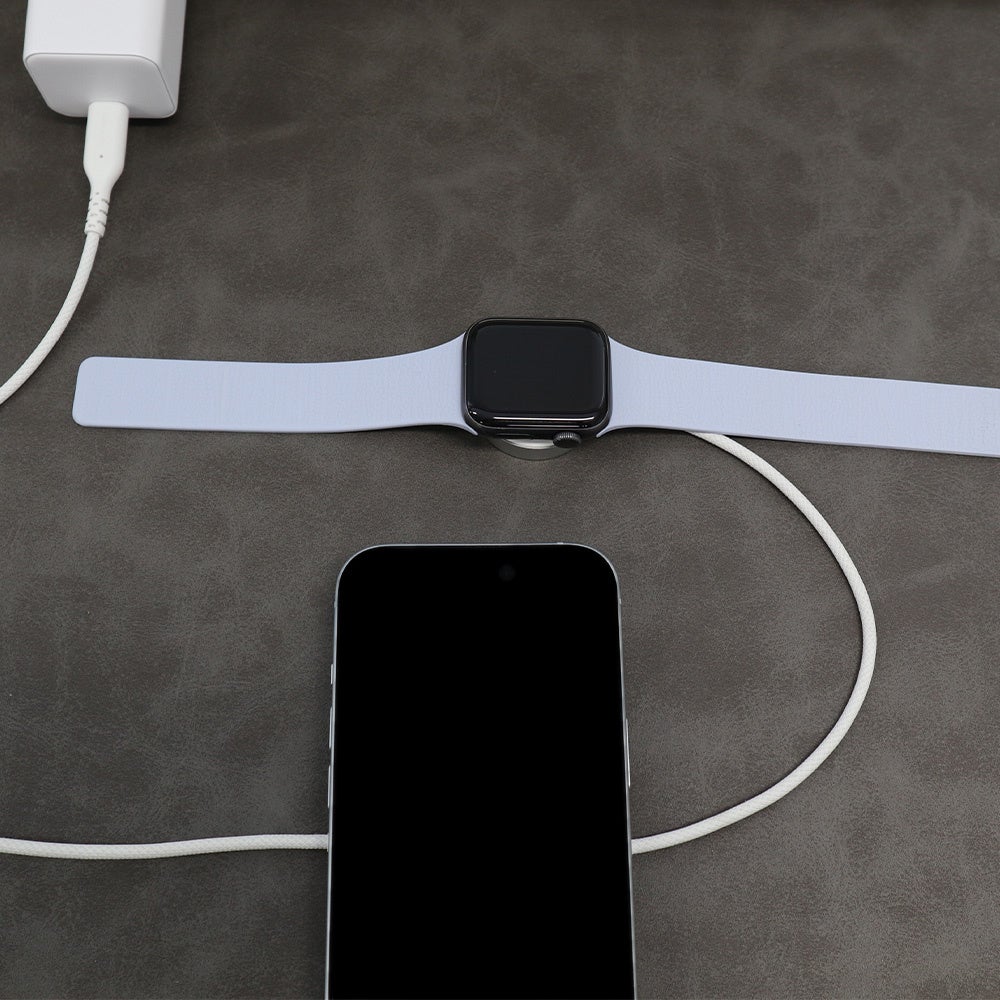 スマホ用のQi2ワイヤレス充電器とApple Watch用充電器、USB Type-Cケーブルを1本にまとめたOWL-MW07