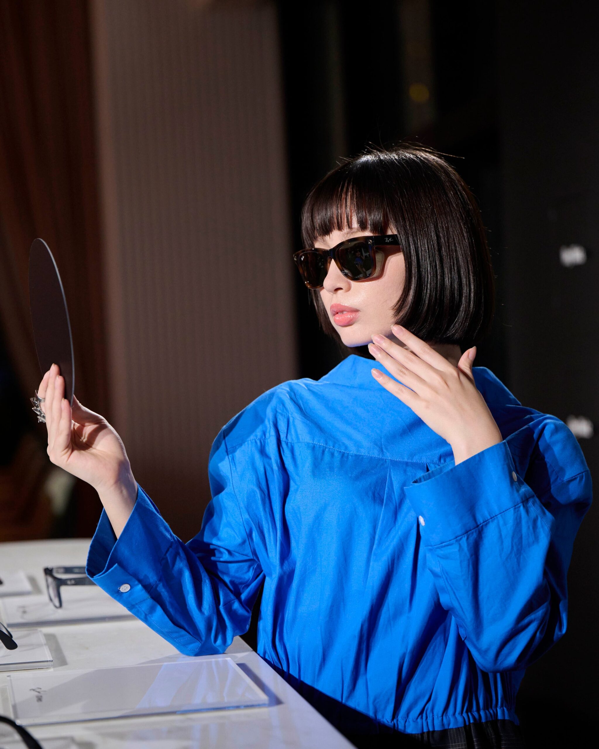 Ray-Ban Meta (Gen 3)発売記念イベントで新商品の試着をするMANON氏